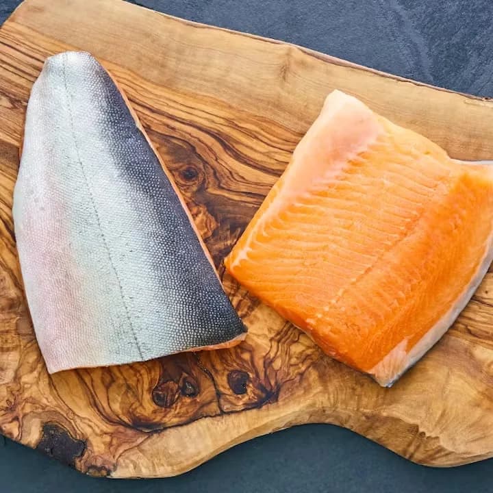 Isländsk röding med rosa kött och skinn